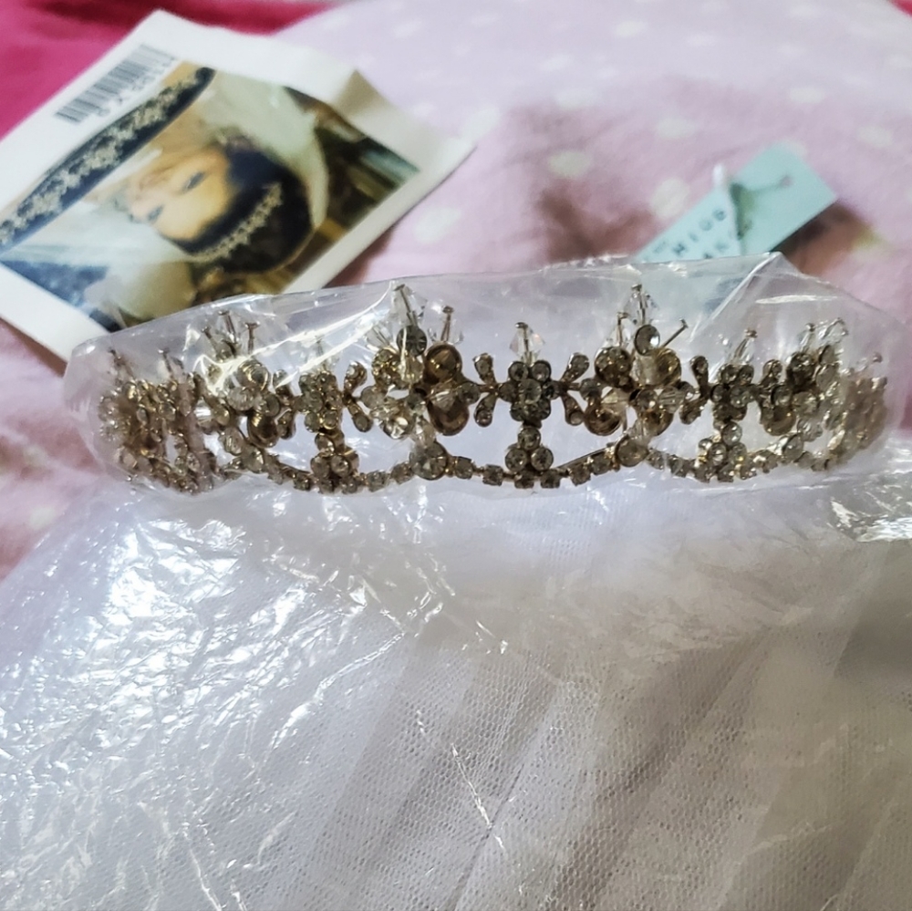 Crystal crown
